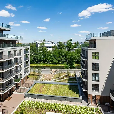 Walonska With Free Parking By Renters Apartment Wroclaw