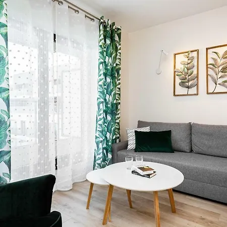 Walonska With Free Parking By Renters Wrocław