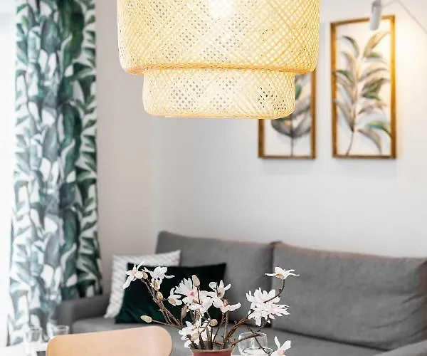 Walonska With Free Parking By Renters Apartment Wroclaw