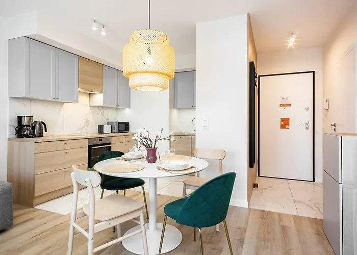 Walonska With Free Parking By Renters Apartment Wroclaw