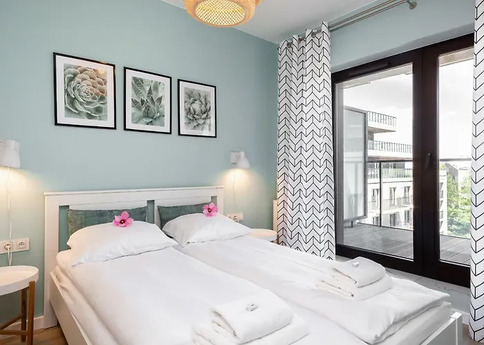 Walonska With Free Parking By Renters Apartment Wroclaw